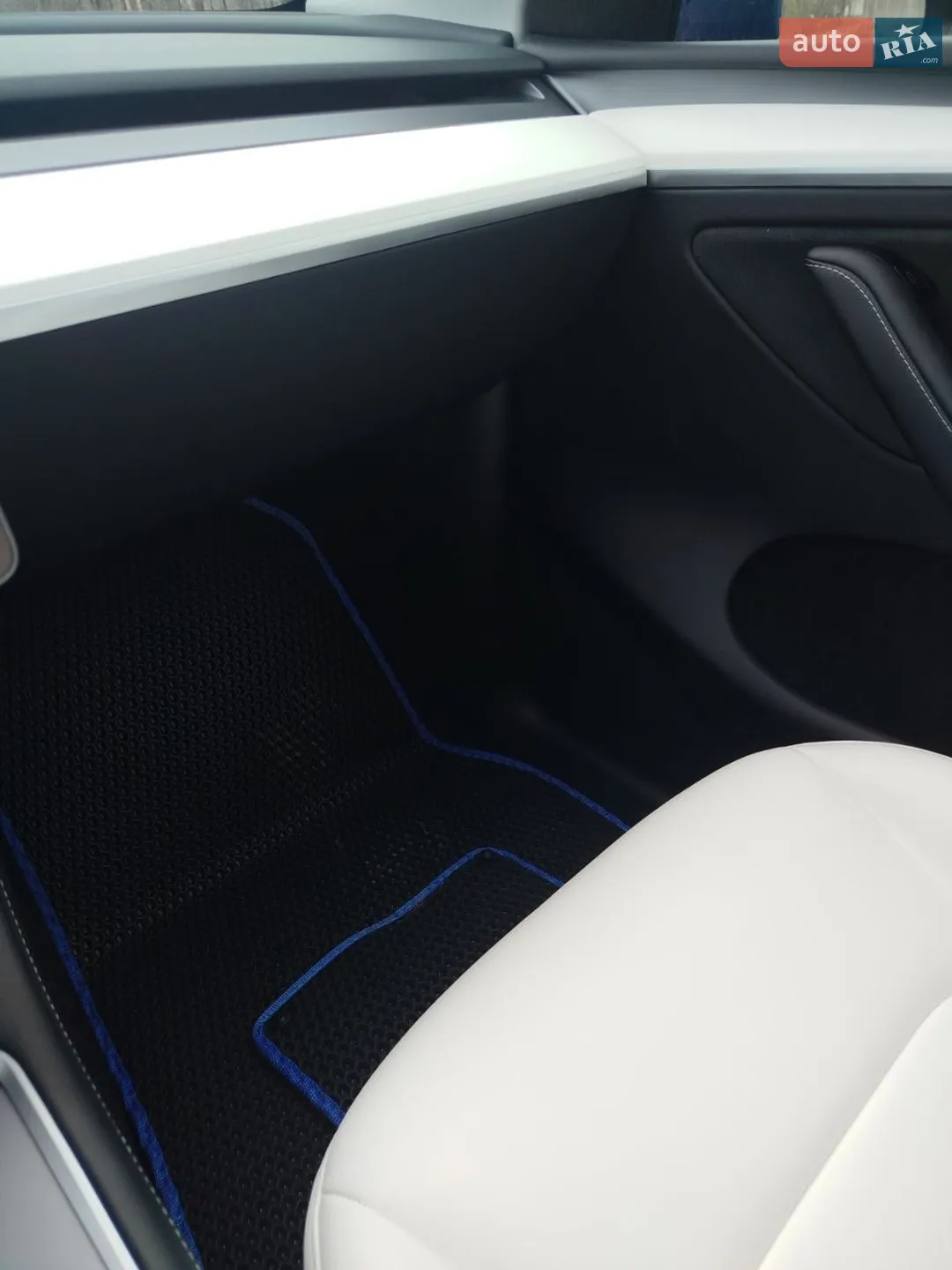 2024 Tesla Model Y - мініатюра 36