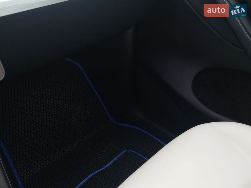 Внедорожник / Кроссовер Tesla Model Y 2024 в Одессе