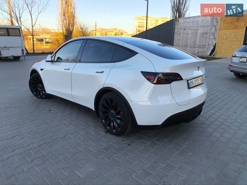 Позашляховик / Кросовер Tesla Model Y 2022 в Кропивницькому фото 10 Позашляховик / Кросовер Tesla Model Y 2022 в Кропивницькому