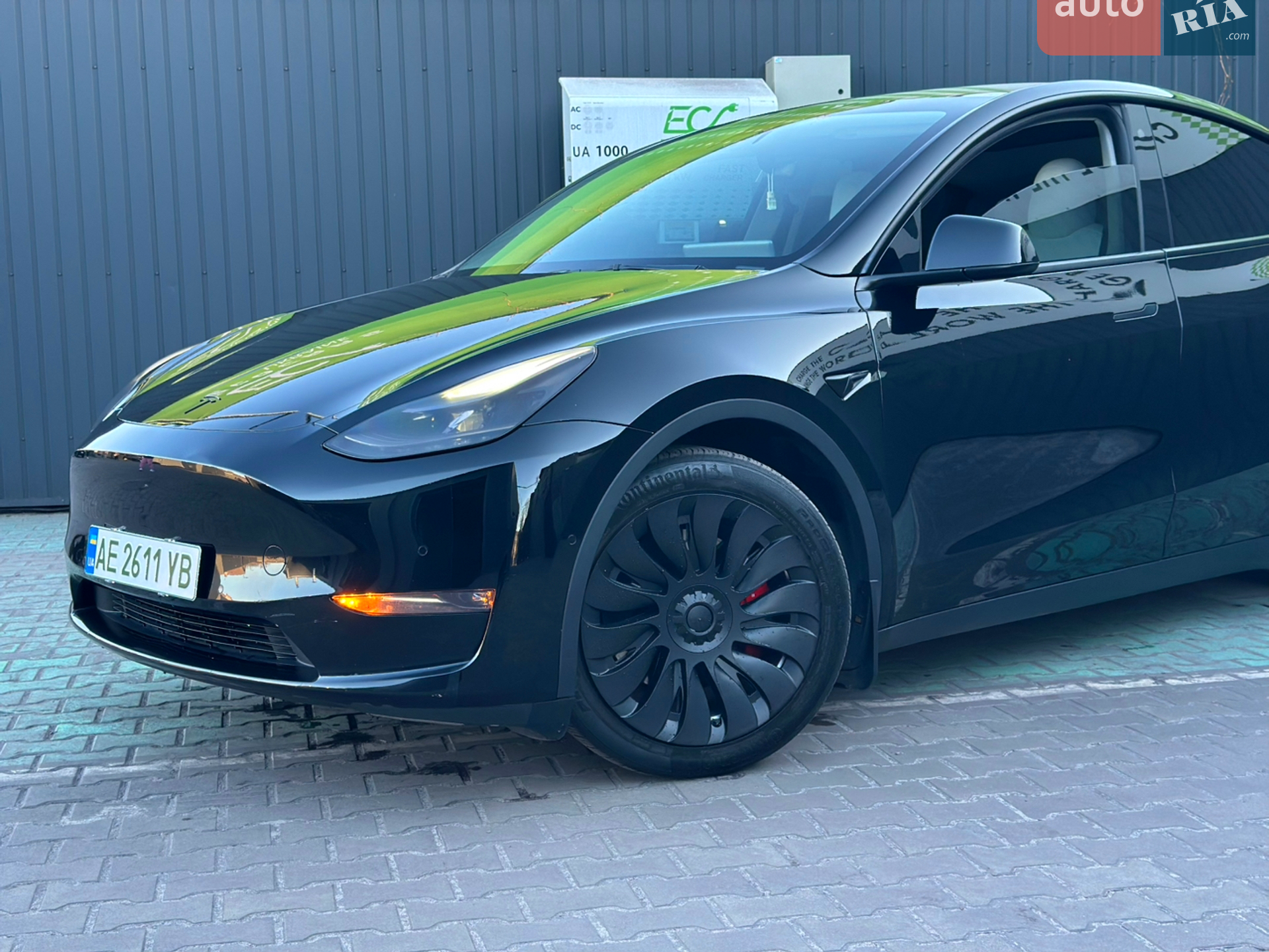 2022 Tesla Model Y - мініатюра 3