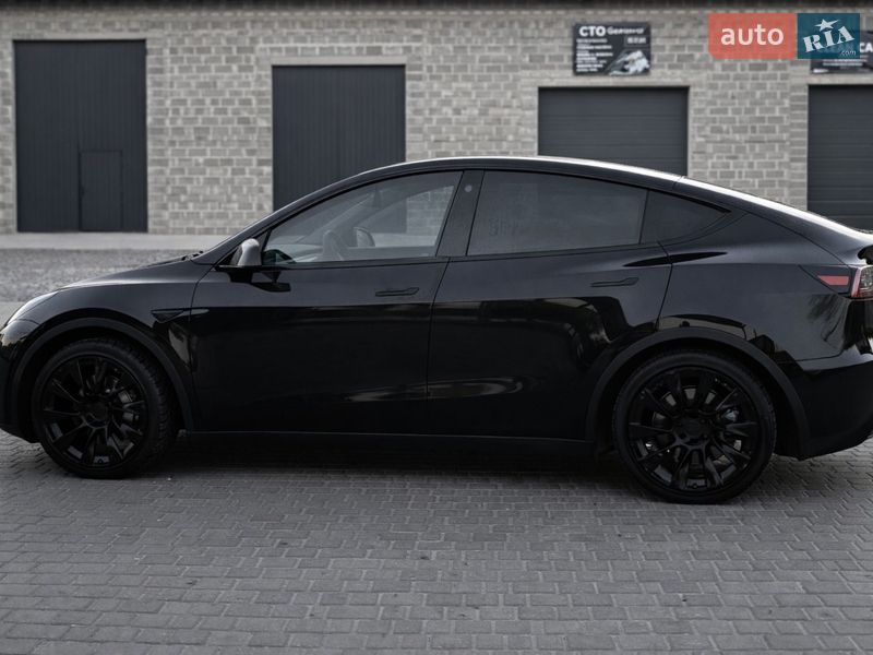 Tesla Model Y 2021 Tesla Model Y 2021