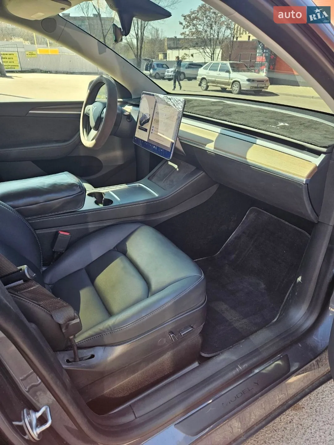 2022 Tesla Model Y - мініатюра 8