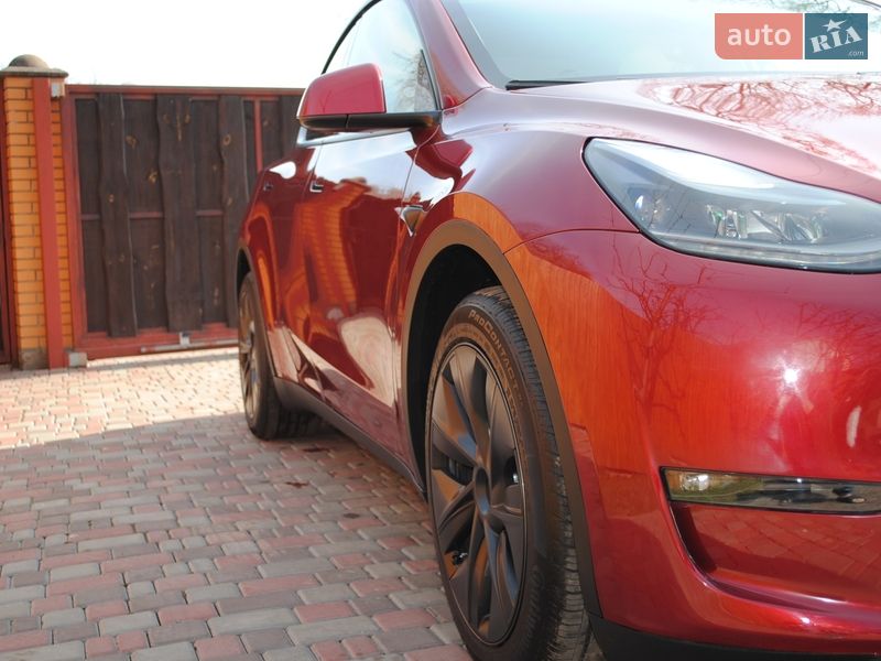 Позашляховик / Кросовер Tesla Model Y 2024 в Луцьку фото 18 Позашляховик / Кросовер Tesla Model Y 2024 в Луцьку
