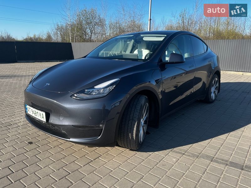 Tesla Model Y 2021