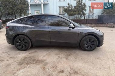 Внедорожник / Кроссовер Tesla Model Y 2025 в Киеве