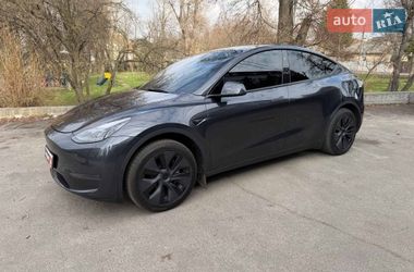 Внедорожник / Кроссовер Tesla Model Y 2025 в Киеве