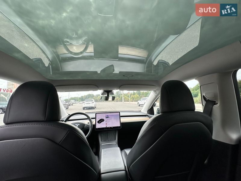 Позашляховик / Кросовер Tesla Model Y 2021 в Києві