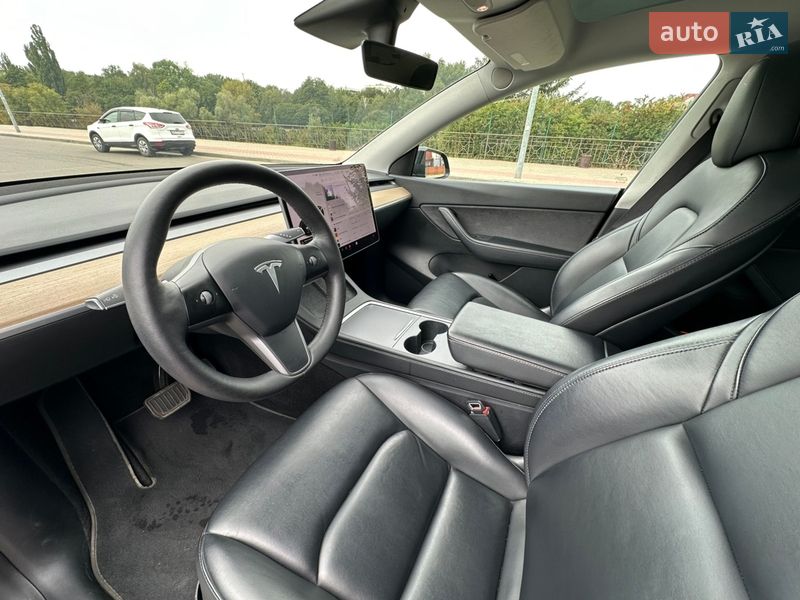 Позашляховик / Кросовер Tesla Model Y 2021 в Києві