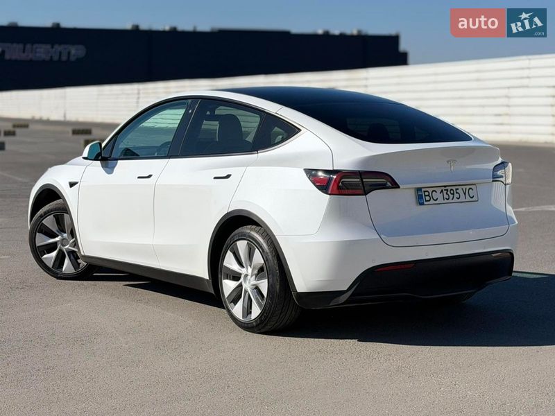 Внедорожник / Кроссовер Tesla Model Y 2021 в Львове