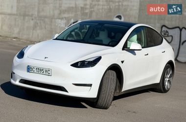 Внедорожник / Кроссовер Tesla Model Y 2021 в Львове