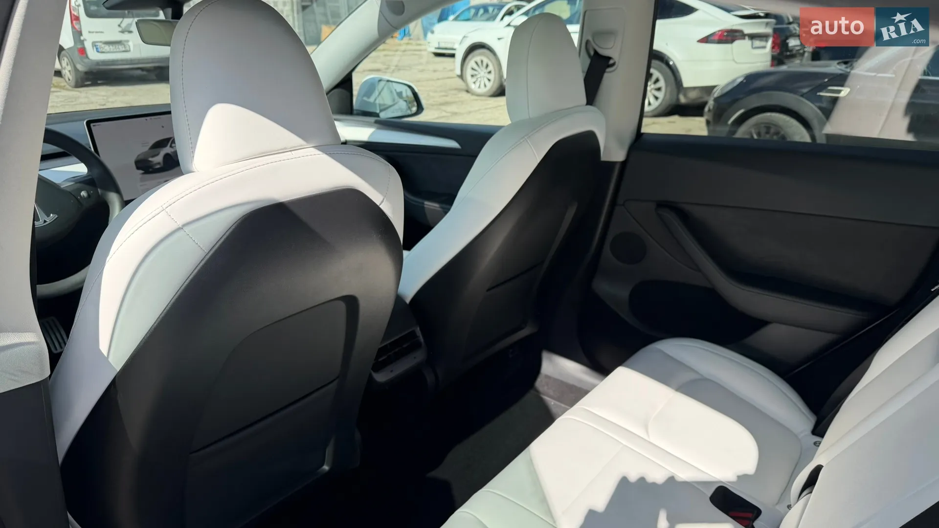 2023 Tesla Model Y - мініатюра 9