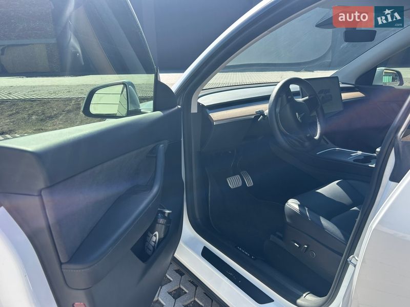 Внедорожник / Кроссовер Tesla Model Y 2022 в Хмельницком