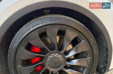 Внедорожник / Кроссовер Tesla Model Y 2022 в Владимире