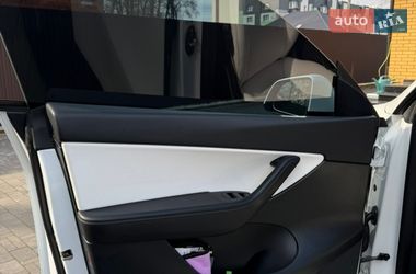 Внедорожник / Кроссовер Tesla Model Y 2022 в Владимире