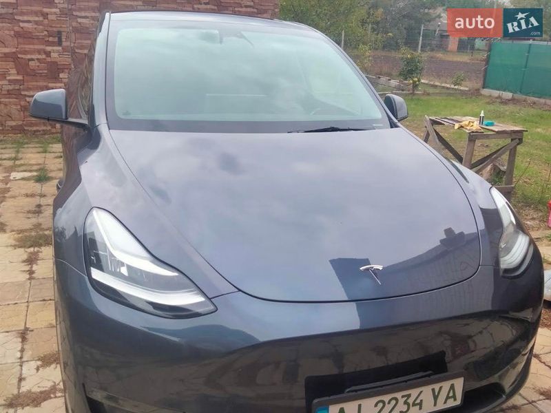 Внедорожник / Кроссовер Tesla Model Y 2023 в Переяславе