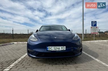 Позашляховик / Кросовер Tesla Model Y 2023 в Івано-Франківську