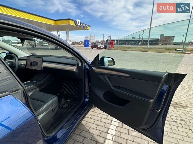Внедорожник / Кроссовер Tesla Model Y 2023 в Ивано-Франковске фото 24 Внедорожник / Кроссовер Tesla Model Y 2023 в Ивано-Франковске