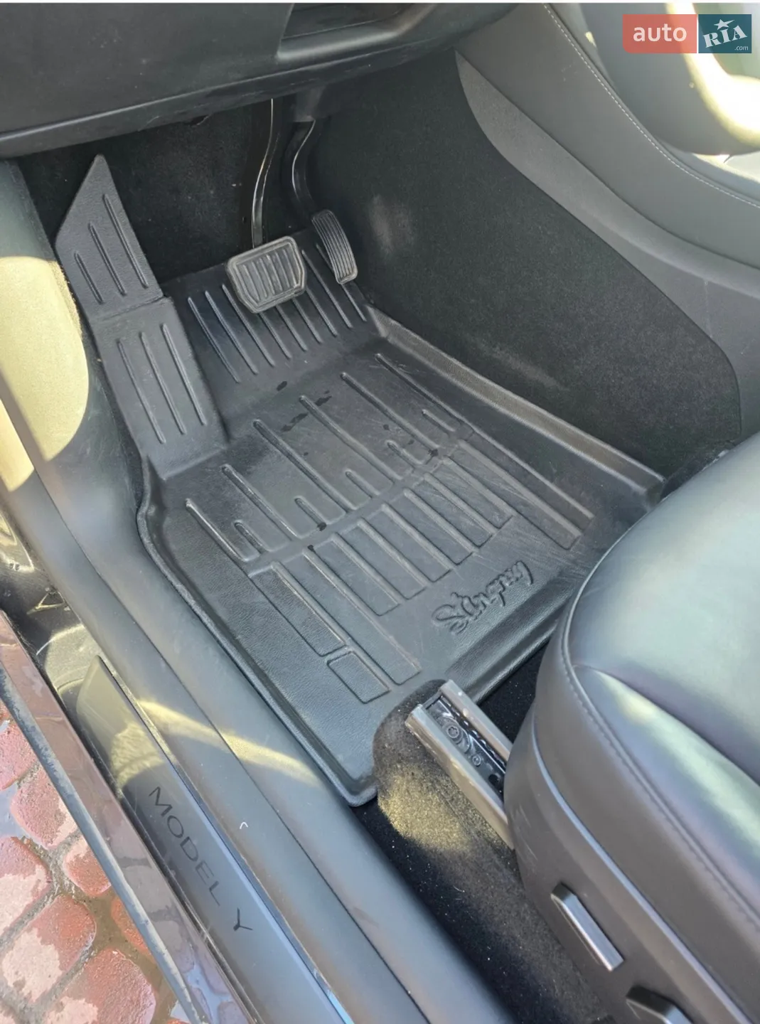 2024 Tesla Model Y - мініатюра 23