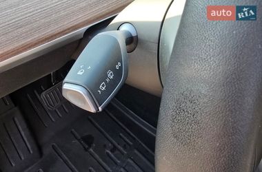 Внедорожник / Кроссовер Tesla Model Y 2024 в Ивано-Франковске