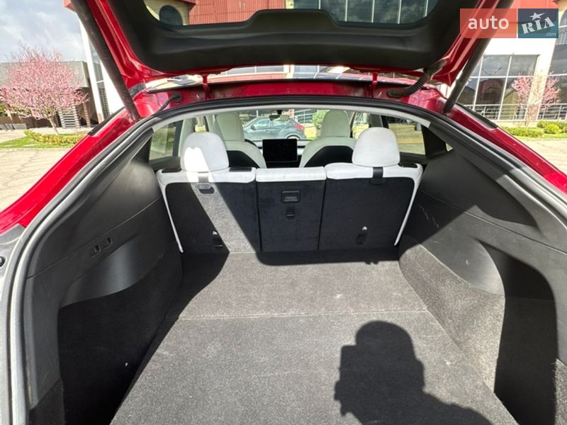 Позашляховик / Кросовер Tesla Model Y 2022 в Львові