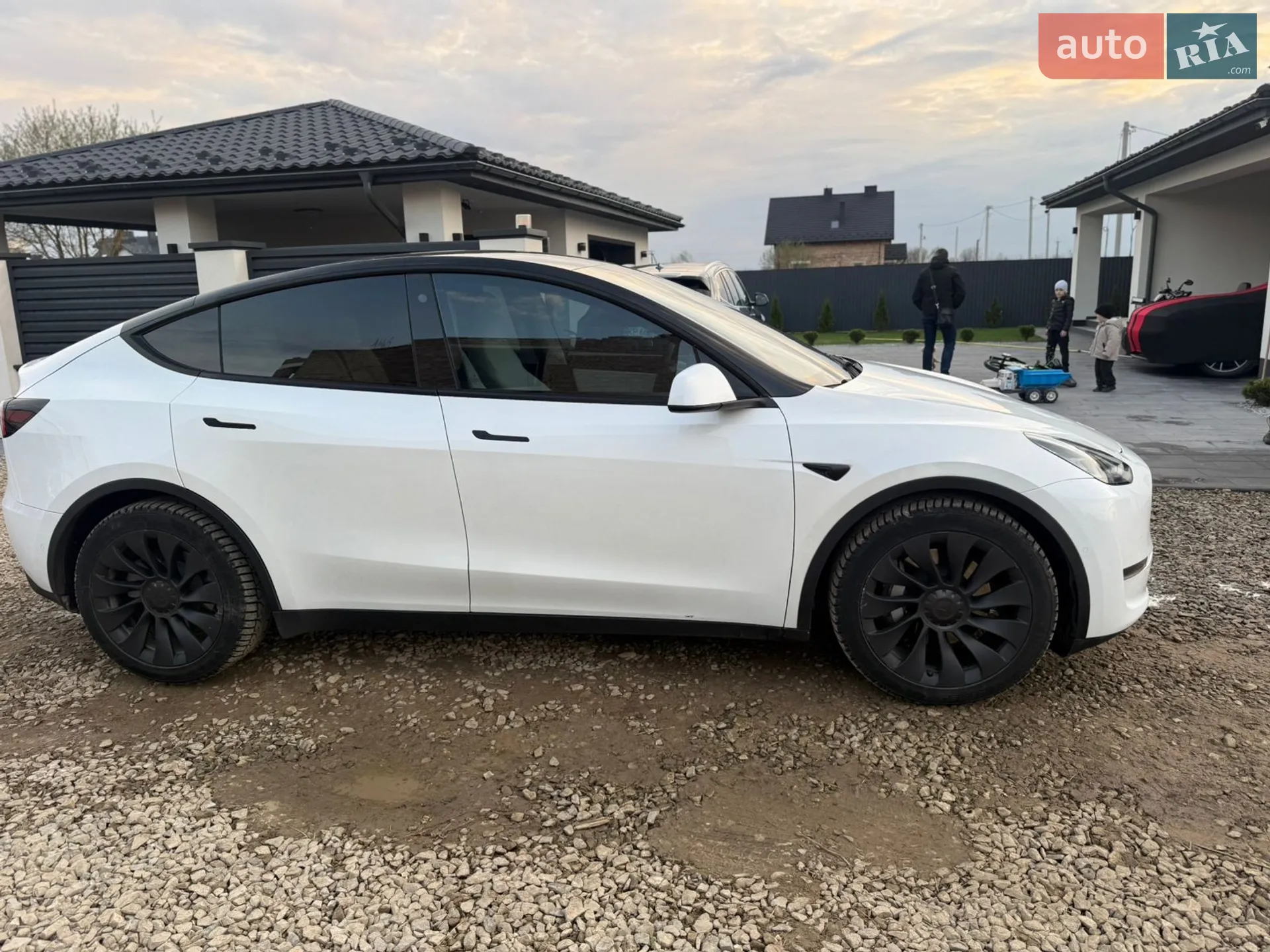 2020 Tesla Model Y - мініатюра 4