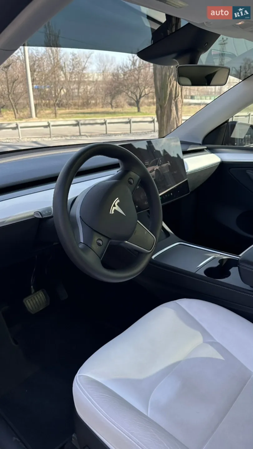 2024 Tesla Model Y - мініатюра 31