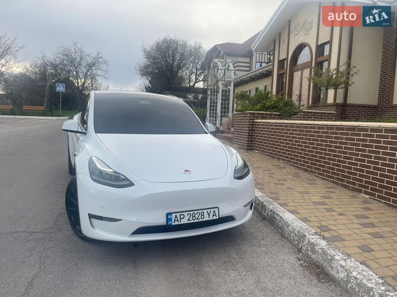 Внедорожник / Кроссовер Tesla Model Y 2022 в Запорожье