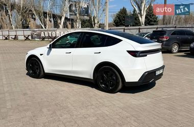 Внедорожник / Кроссовер Tesla Model Y 2025 в Днепре