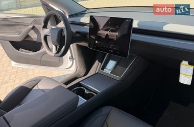 Внедорожник / Кроссовер Tesla Model Y 2025 в Днепре
