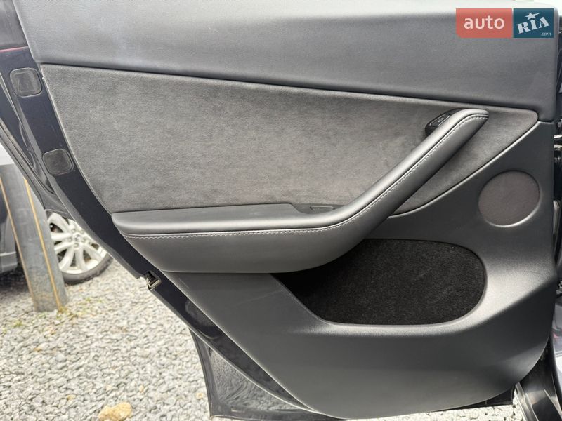 Позашляховик / Кросовер Tesla Model Y 2024 в Стрию фото 37 Позашляховик / Кросовер Tesla Model Y 2024 в Стрию