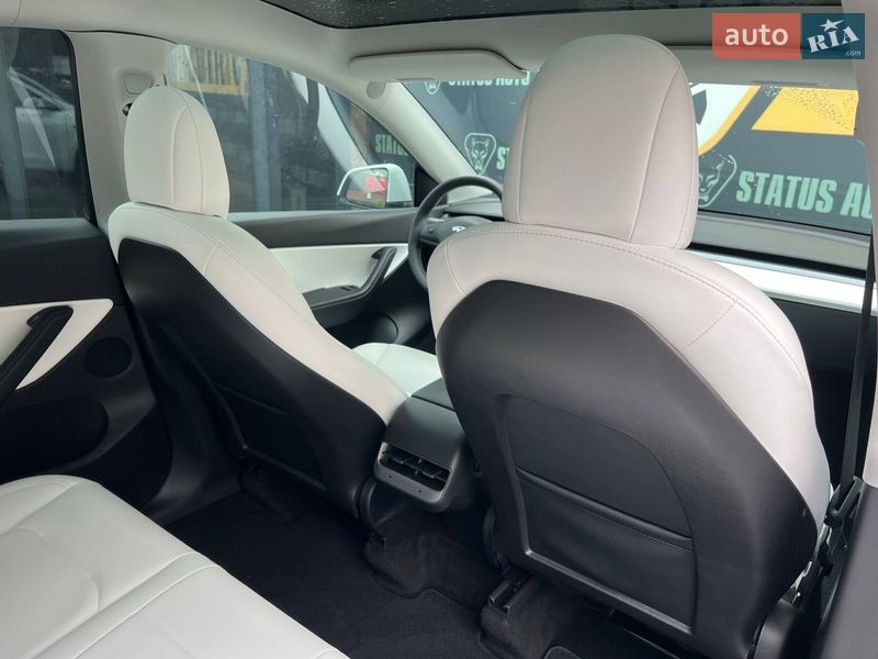 Внедорожник / Кроссовер Tesla Model Y 2022 в Хмельницком
