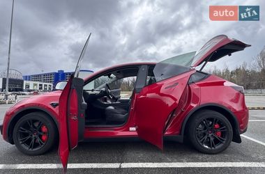 Позашляховик / Кросовер Tesla Model Y 2022 в Києві