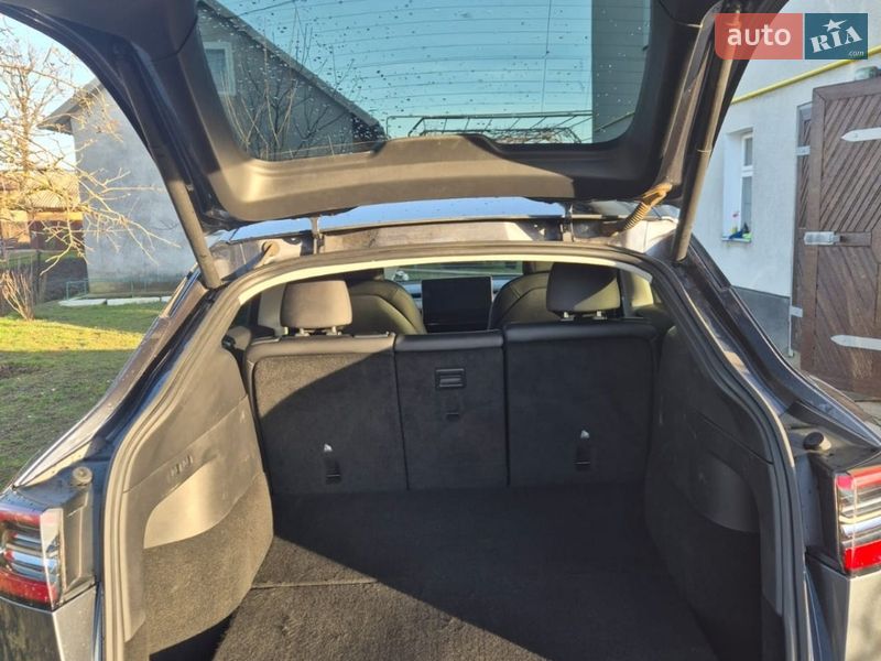 Внедорожник / Кроссовер Tesla Model Y 2020 в Львове