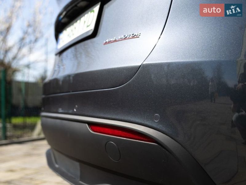 Внедорожник / Кроссовер Tesla Model Y 2022 в Жовкве