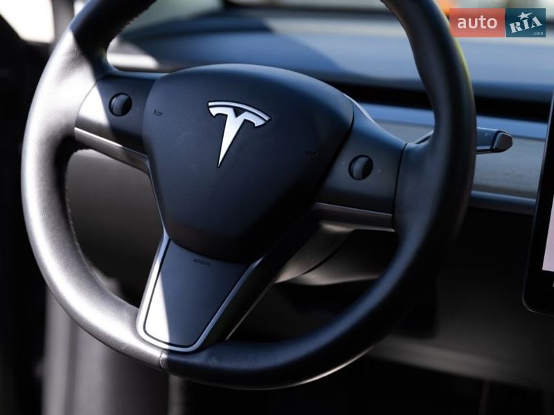 Внедорожник / Кроссовер Tesla Model Y 2022 в Жовкве