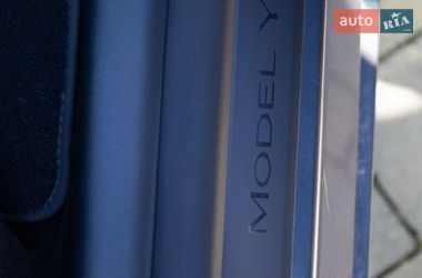Внедорожник / Кроссовер Tesla Model Y 2022 в Жовкве