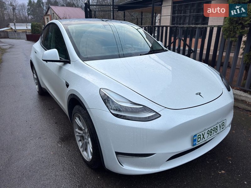Tesla Model Y 2022