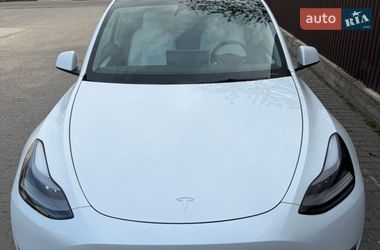 Позашляховик / Кросовер Tesla Model Y 2023 в Первомайську