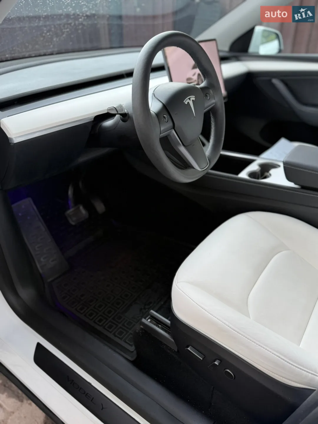 2023 Tesla Model Y - мініатюра 25
