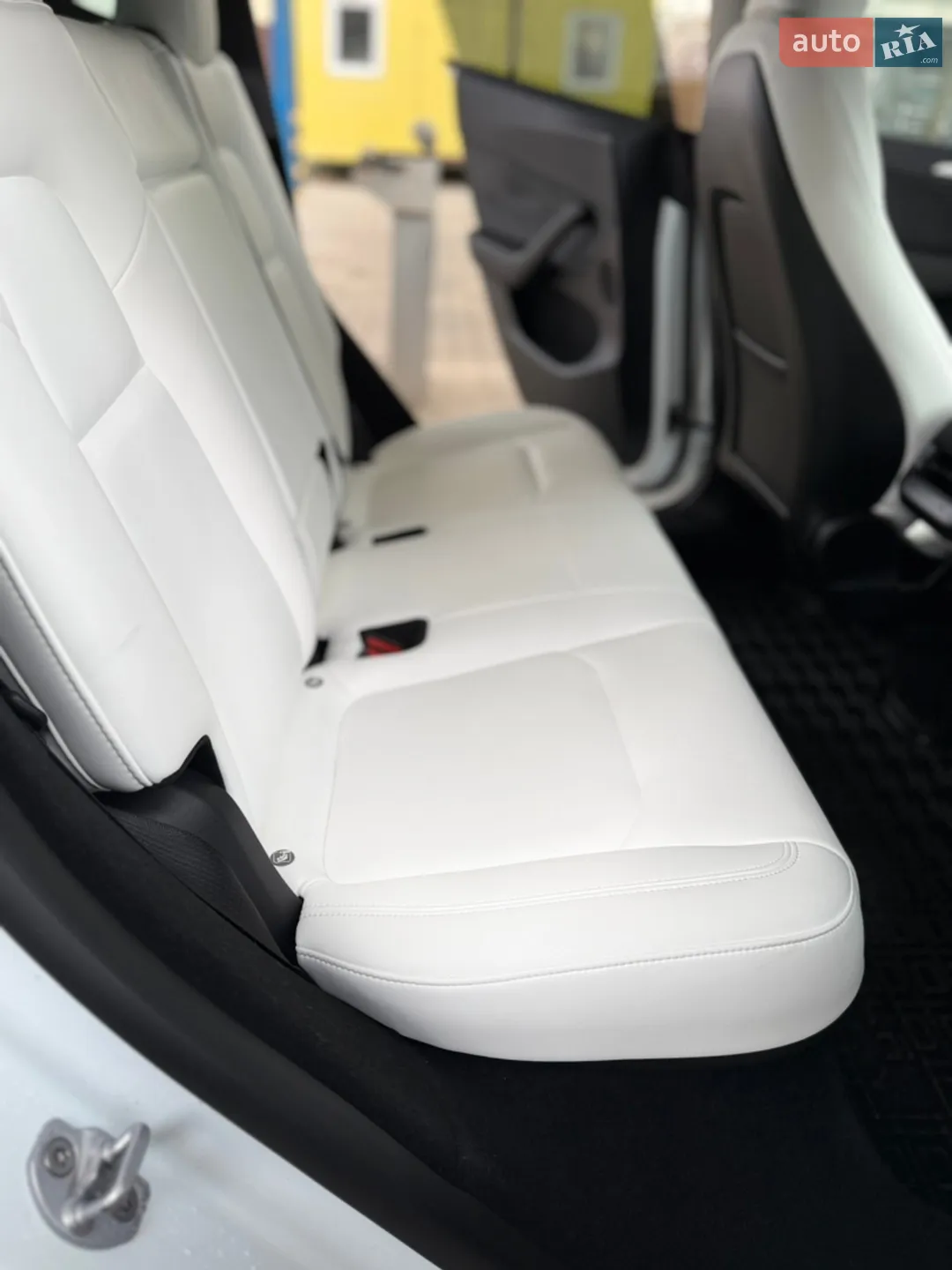 2023 Tesla Model Y - мініатюра 30