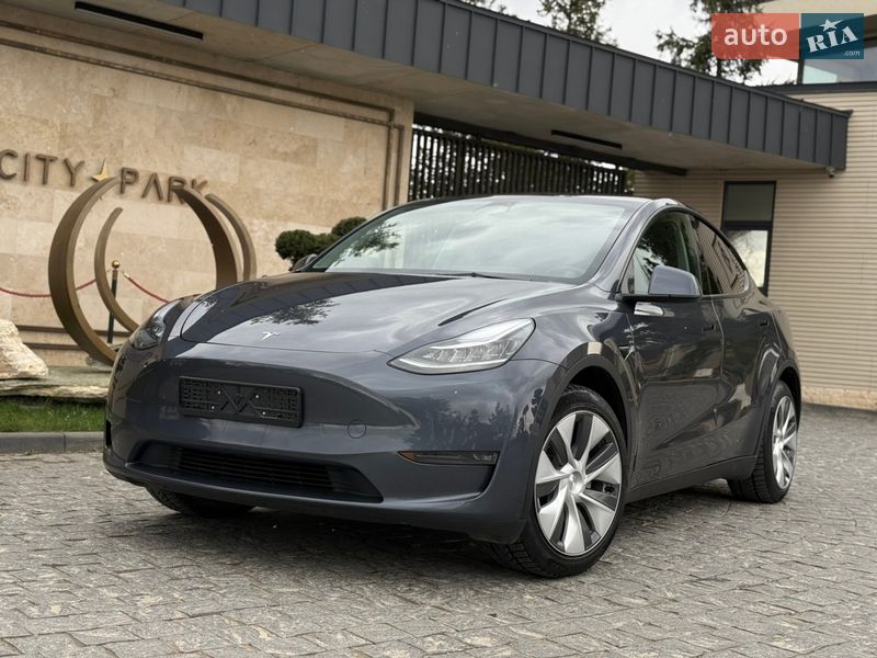 Позашляховик / Кросовер Tesla Model Y 2023 в Львові фото 4 Позашляховик / Кросовер Tesla Model Y 2023 в Львові