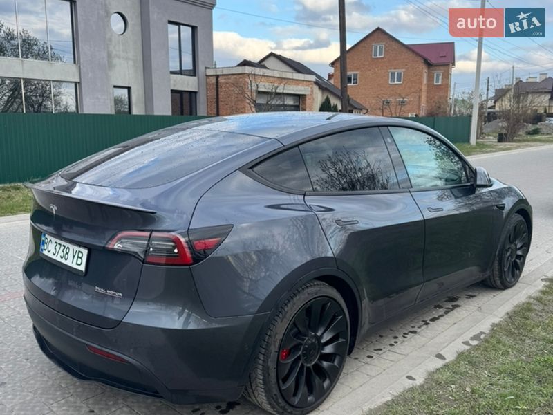 Внедорожник / Кроссовер Tesla Model Y 2022 в Львове