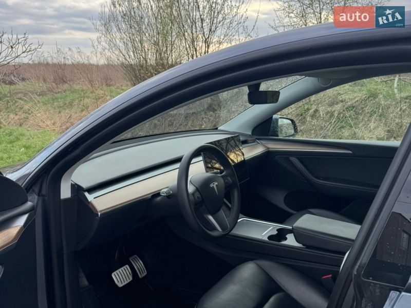 Внедорожник / Кроссовер Tesla Model Y 2022 в Львове