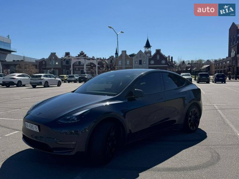 Внедорожник / Кроссовер Tesla Model Y 2024 в Киеве