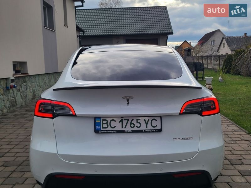 Внедорожник / Кроссовер Tesla Model Y 2020 в Львове