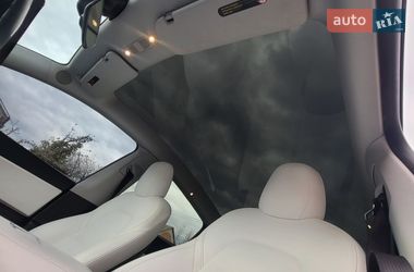 Внедорожник / Кроссовер Tesla Model Y 2020 в Львове