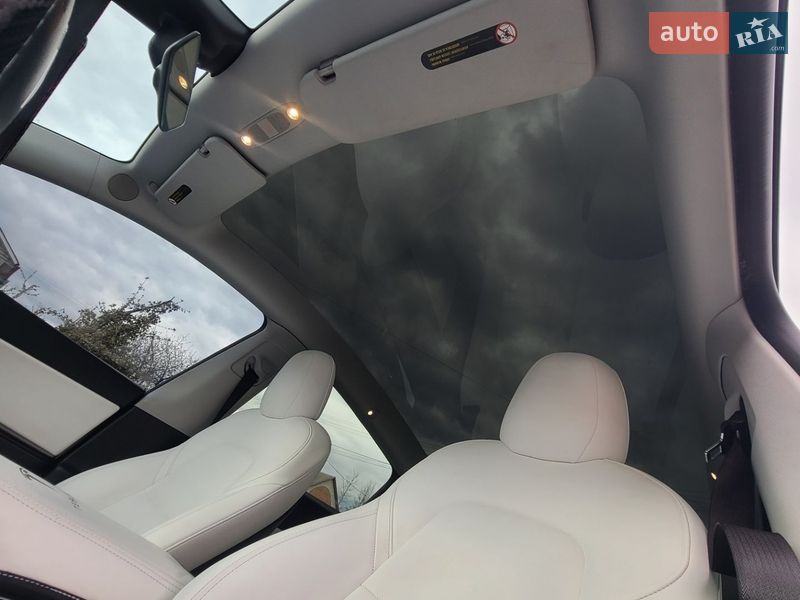 Внедорожник / Кроссовер Tesla Model Y 2020 в Львове