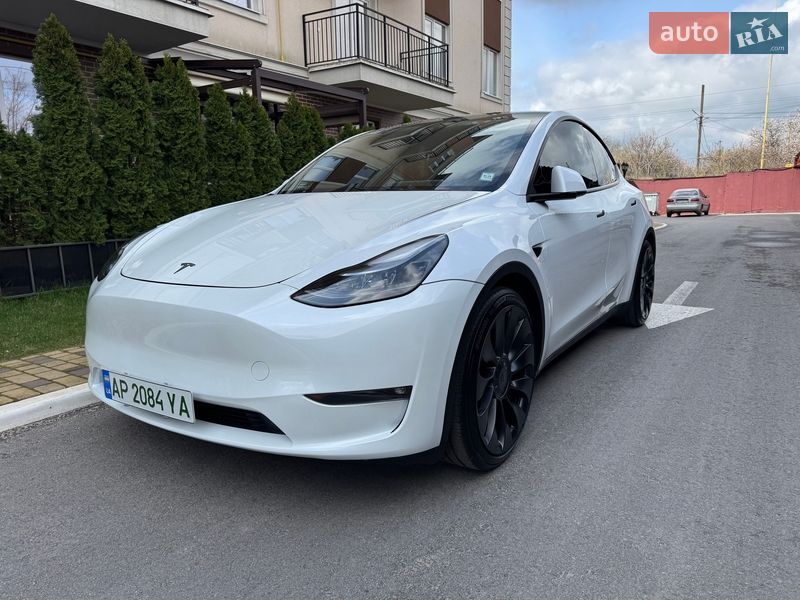 Позашляховик / Кросовер Tesla Model Y 2024 в Запоріжжі