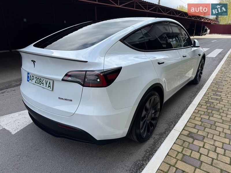 Позашляховик / Кросовер Tesla Model Y 2024 в Запоріжжі