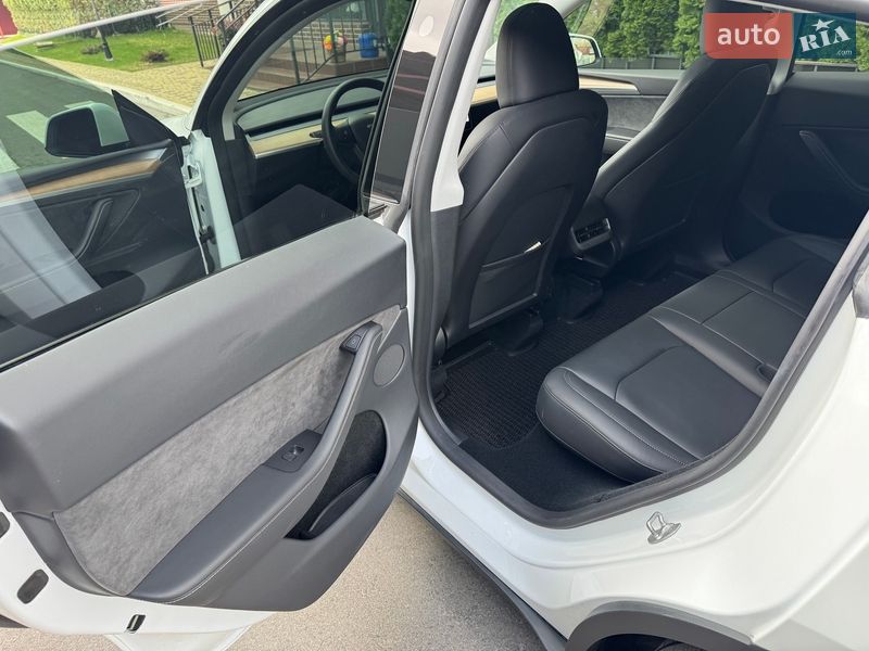 Позашляховик / Кросовер Tesla Model Y 2024 в Запоріжжі